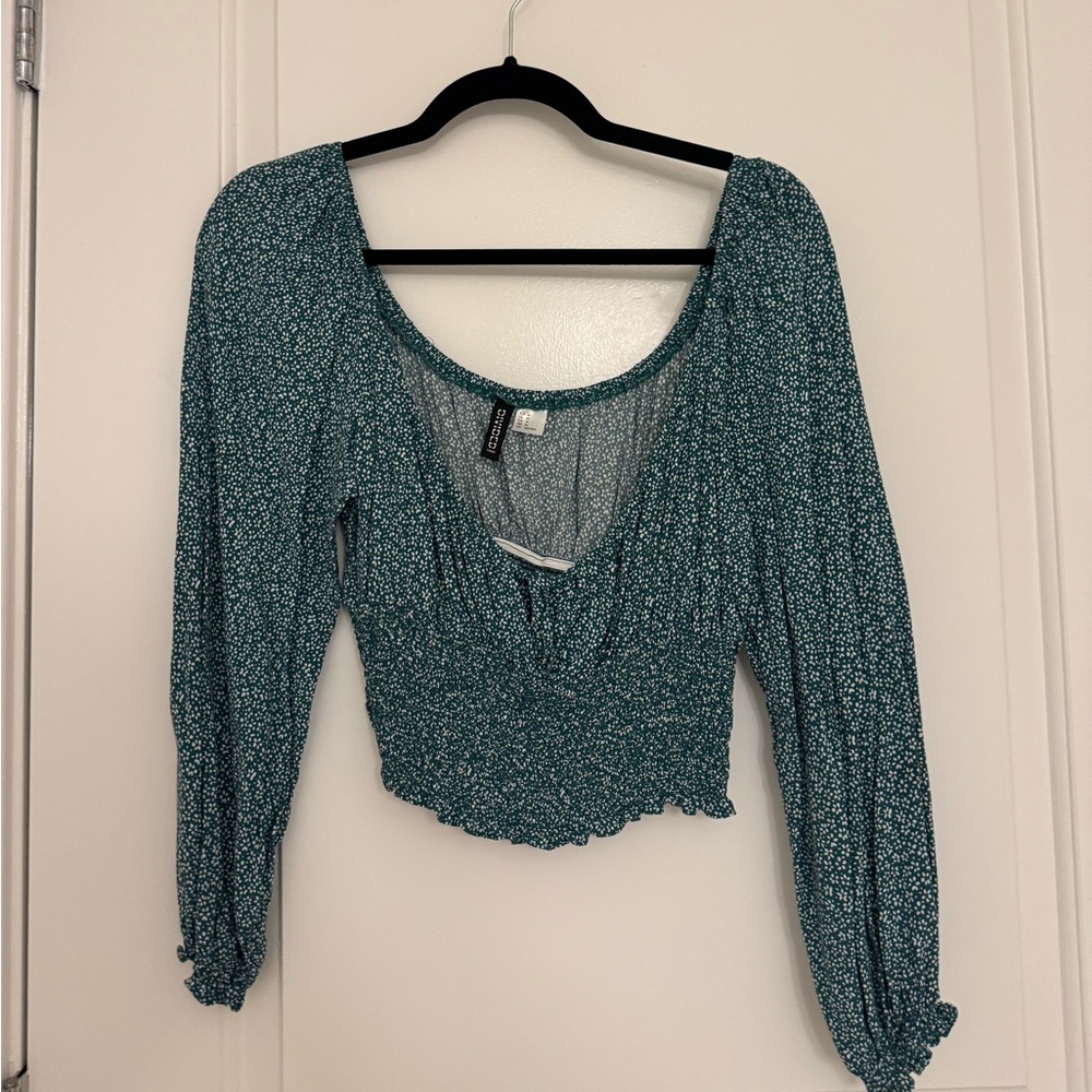 Expressss Green long sleeve shirt, slightly cropped